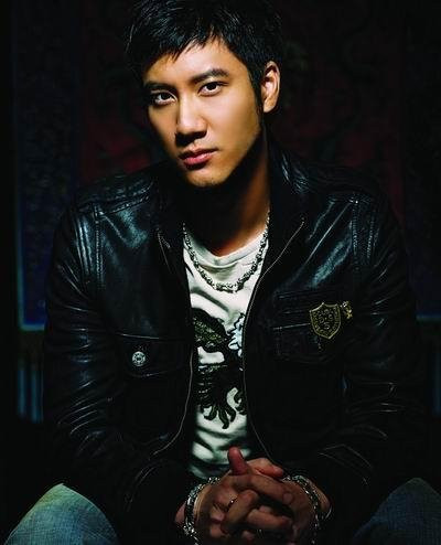 1,王力宏 可惜,舒淇最靠谱准男友王力宏妈妈却反对舒淇迈进家门,肯Ё