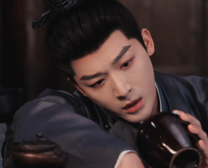 他才是真正的天选古偶人吧?(张晚意壁纸)