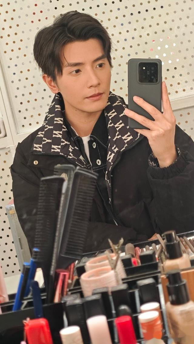 红不了就转行演土剧? 这3位演员拍长剧是糊糊, 演短剧却鹤立鸡群(庞瀚辰大吗)