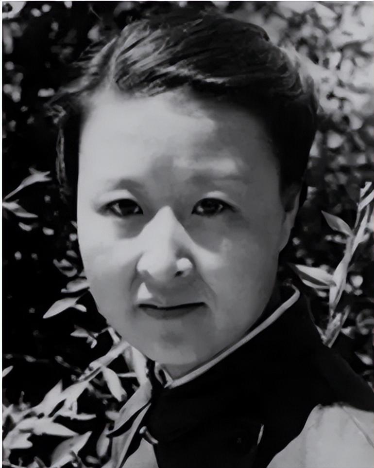 著名演员凌元: 儿子,母亲,丈夫接连离世, 晚年不给儿女添负担(凌元黑