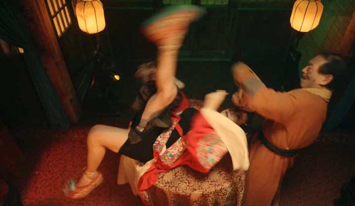 过气港星要钱不要脸, 靠女演员“卖肉”捞金, 林正英师弟晚节不保(林正英与钟发)