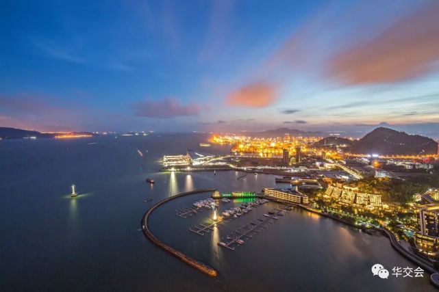 上海自贸试验区与香港、新加坡自贸港相关政策