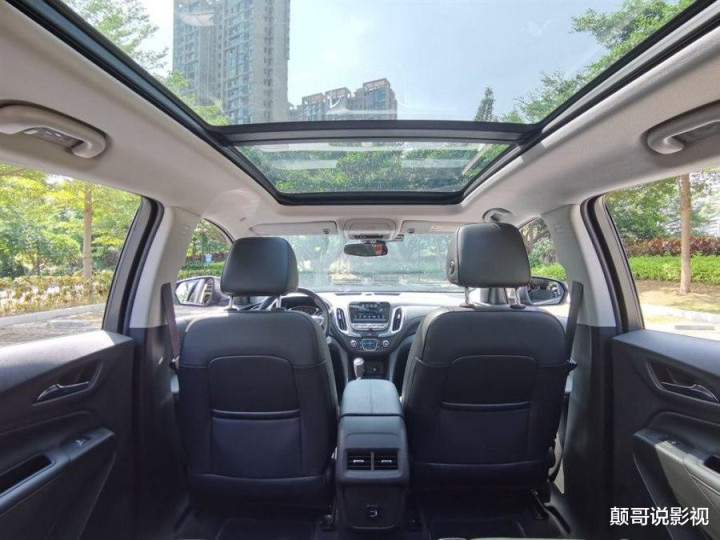 福特探界者 3年车龄 二手车残值10万左右 全网搜