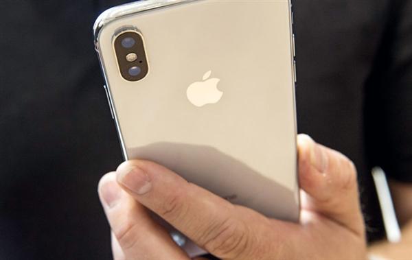 苹果iPhone X销量不被看好: 价格贵+有刘海