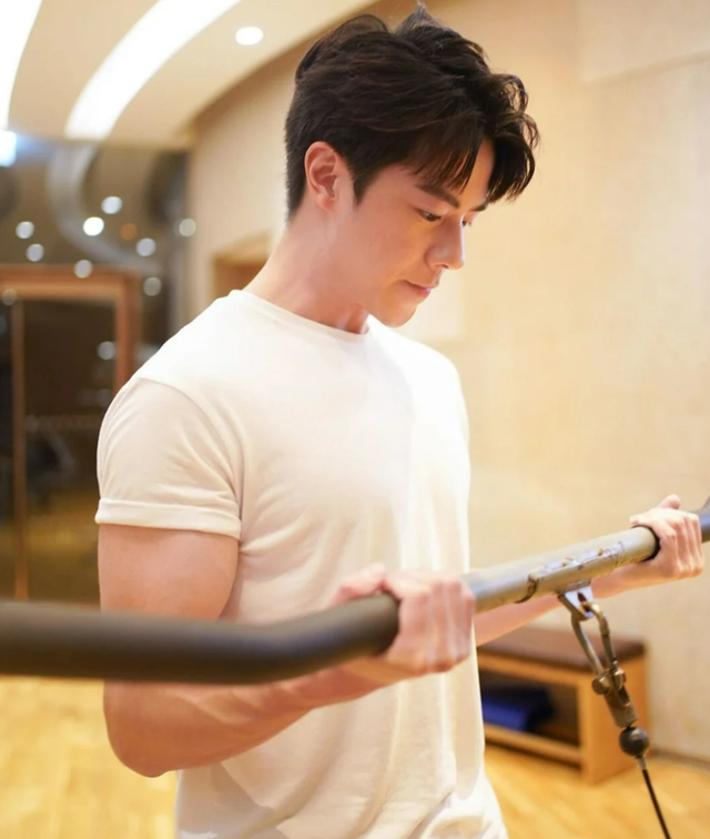 TVBС�����ڻ���, �¾���������Ϸûѹ��, ��ò��������������(�����Ա��)