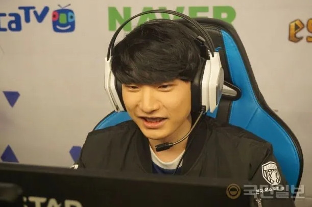 韩媒: deokdam和DK的合同本持续到明年, 双方协商后决定换队