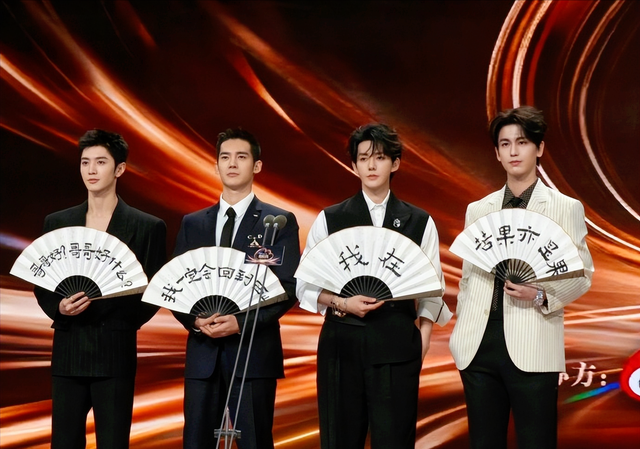 ���ϴ����ⲿ����, ���ִ���˧��, ����һȺ�ŵ�˧��, ��������(���Ӿ��ϴ�������)