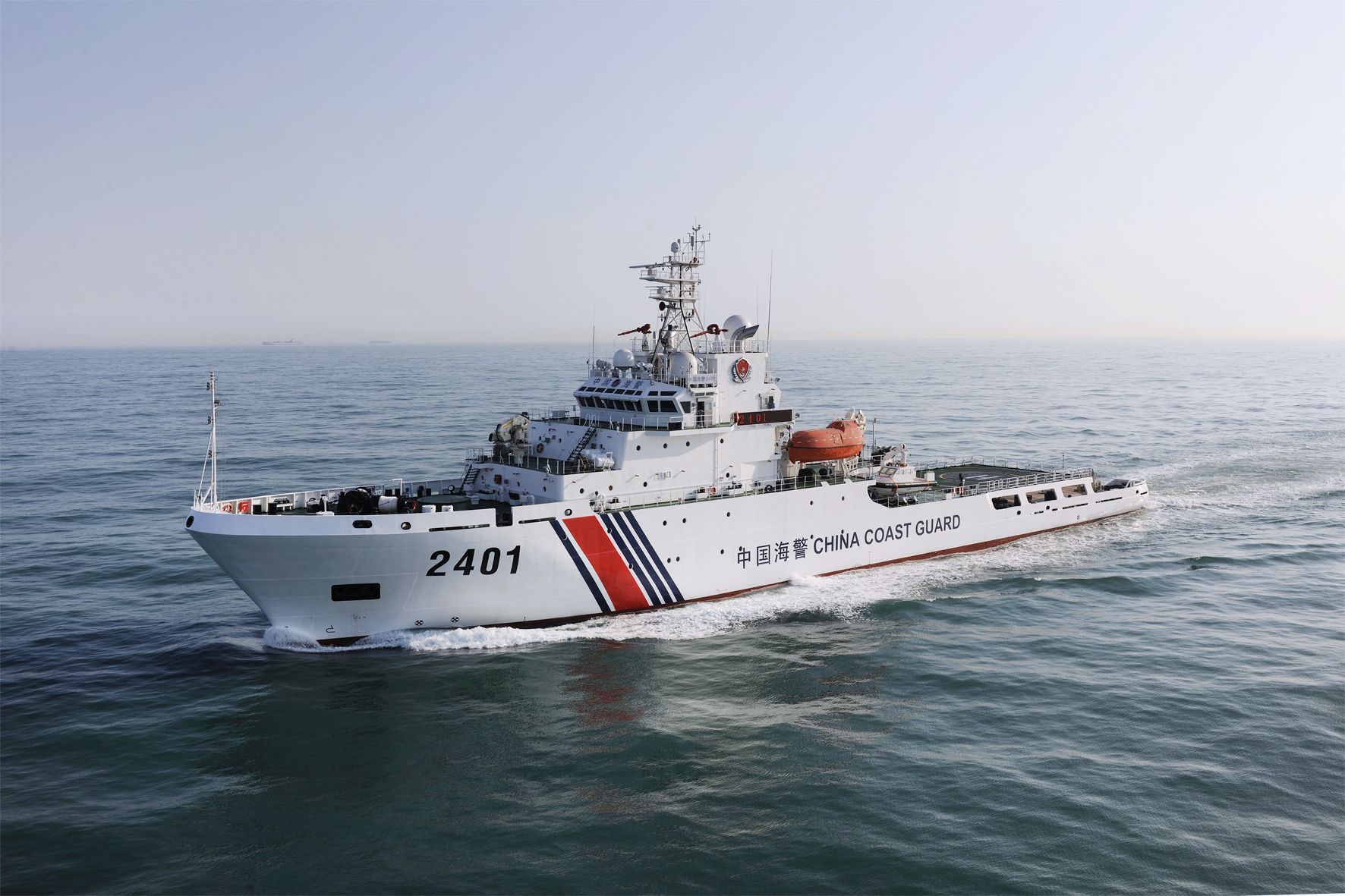 授权开火后, 中国万吨海警船入列, 对美释放强硬信号