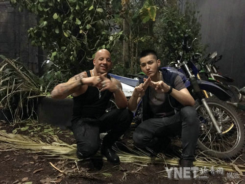 吴亦凡加盟《极限特工3》 与范迪塞尔帅气合影
