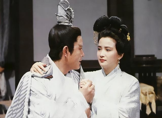 �й���õ�10�����Ӿ�����, Ӻ���������߹�, ��һ���԰�������ʵ(Ӻ������ ��������1566)