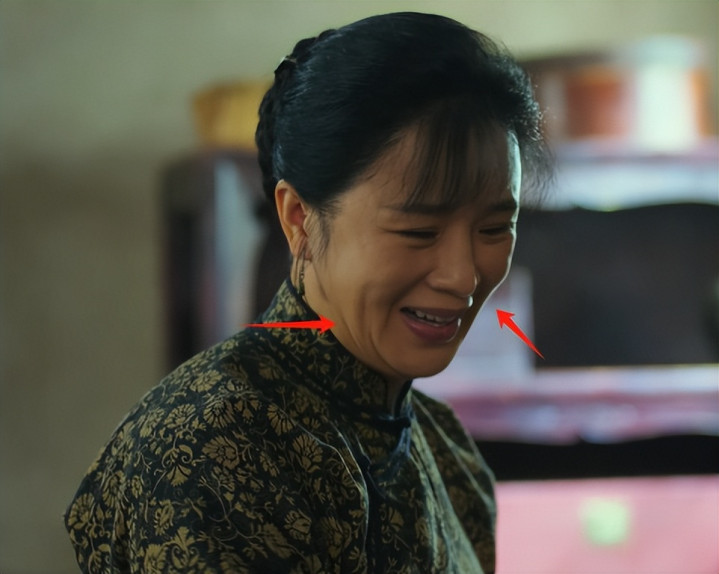 ���ӿ�ս��: �غ�����ƶ���Ϸ, ���Ů����Ȼ����轺���Ա�����(Ӱ�������غ��)