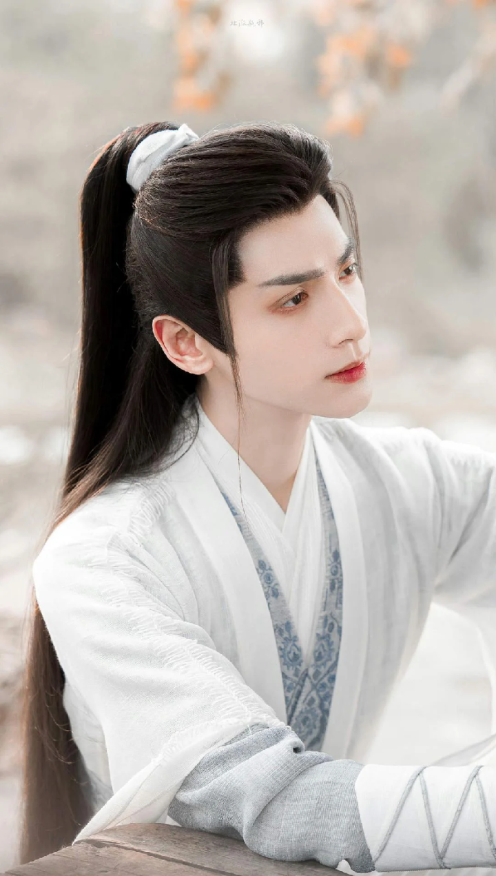 ��, ��λ��װ��������, ��һ����Фս�����㡢���������μ��ס�̴����˭����İ��¹�?