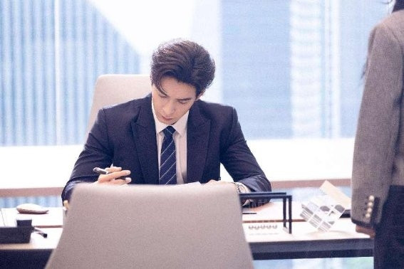 ������ϲ�硶��Ҳ�н��졷���𿪲�, �����������������ͷż����ո�!(������˵���Ļ�)