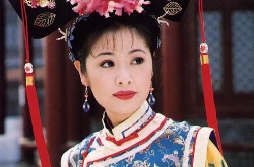 娱乐圈八位大眼美女: 热巴赵丽颖上榜, 第一名无人与之媲美