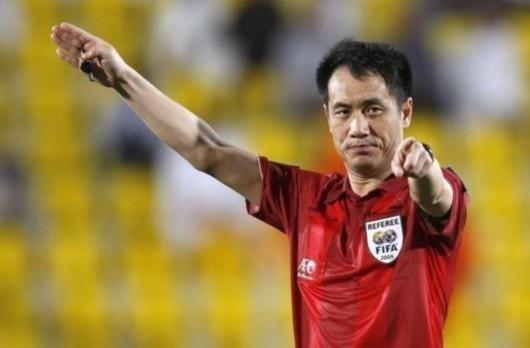 助理裁判员阿拉木斯(广州),闻晓方(辽宁),张拥军(上海),徐军(上海)