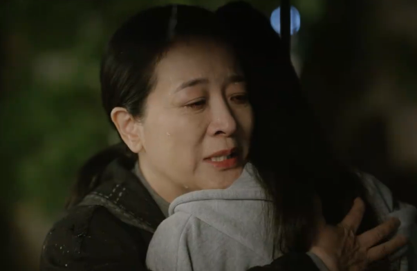 ����ײ�! 28����ͥ��ս�, ����һ����Ա�Ƽ�, �����о�׷��(��С��,���,����Ԫ,�ӳ���,�ݼ�,�Խ,̷ϣ��˭��