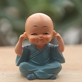 桃粉 菲奥娜,莲座前排排座的小沙弥,大和尚,还有佛爷,感觉是不是有点