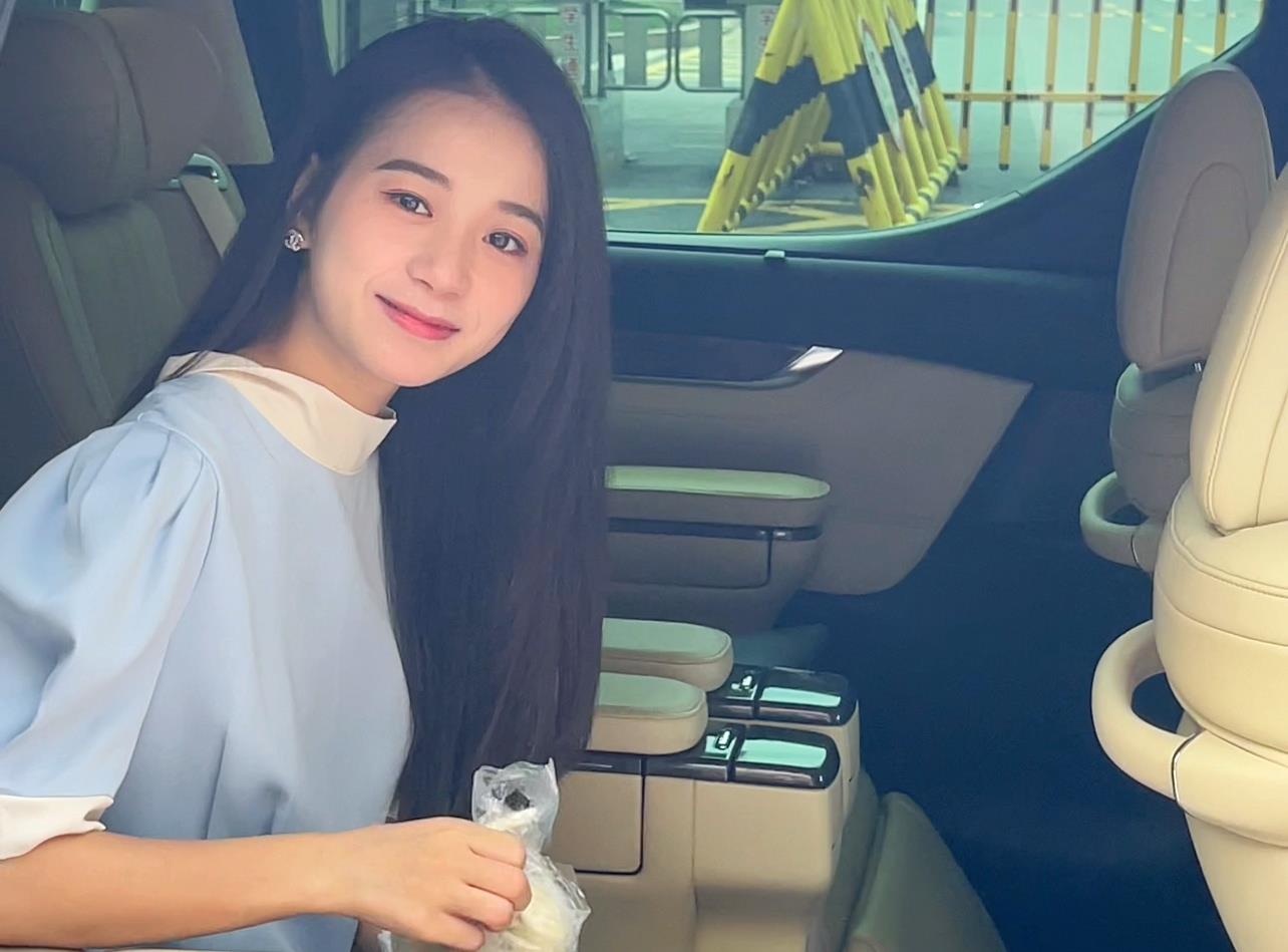 曾经的网红熊, 如今的美女总裁, 身价78亿的张曼如现状如何_zzd_学生