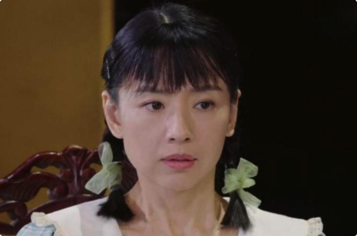 44��ͯ����Ů��, ����˫��β������, 2024�������۵�һ��������