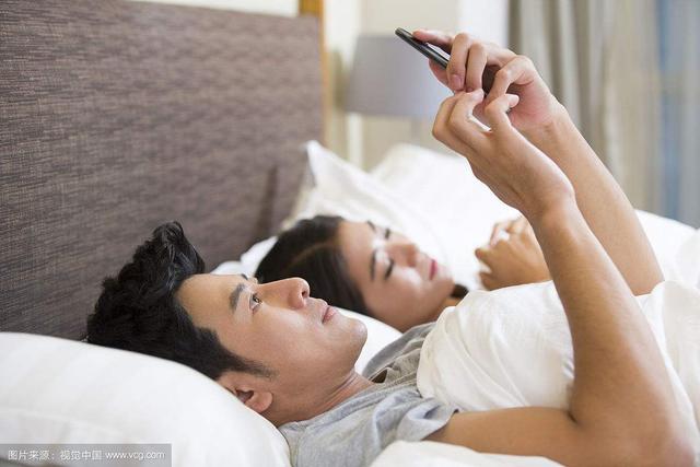 低头族们的颈椎病有救了! 每天挤出2分钟来这