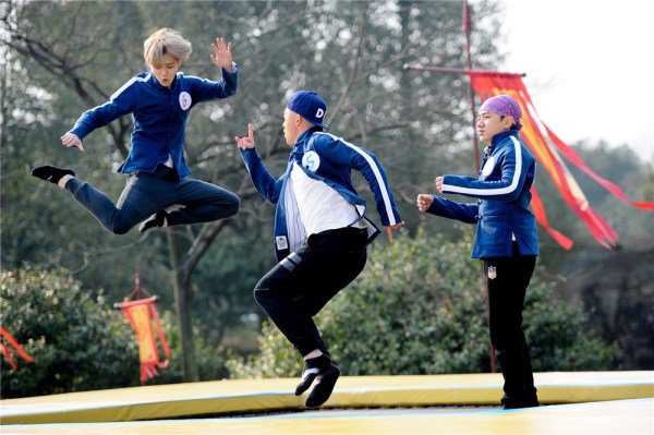 "跑男4"游戏雷同惹怒rm粉 鹿晗被赞有综艺感