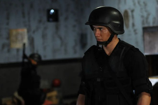 Ŀǰ���Գ�Խ��10��������Ӱ, ����ȼ��, ���������Υ����Ѫ(��Ѫȭ��)