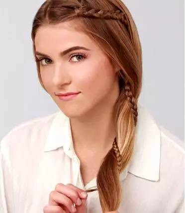 随手绑一下, 直发马上变女神发型, 路人都看傻了