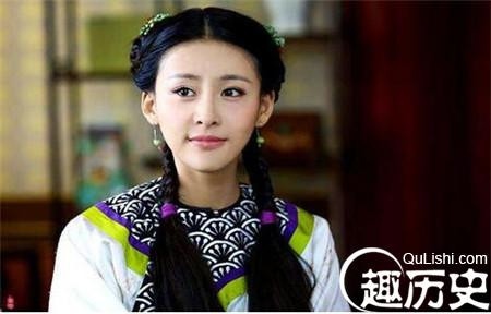 看过《鹿鼎记》的人都知道,里面有个绝世美女叫阿珂,阿珂本名陈珂,长