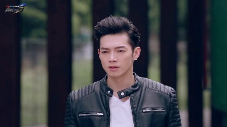 终极一班5: 亚瑟王还没出手气场就让人闻风丧胆,班导才是最强的