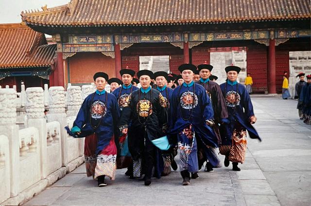 �й���õ�10�����Ӿ�����, Ӻ���������߹�, ��һ���԰�������ʵ(Ӻ������ ��������1566)