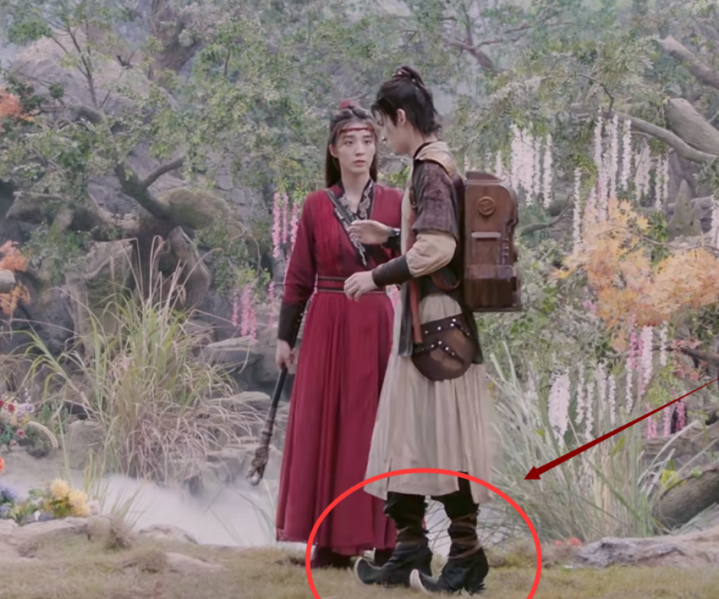 95��Ů��Ա���ؼ��¹�, ����Ա��20��������Ь, ����: ��ż�군��(95��Ů�ǹ�װ)