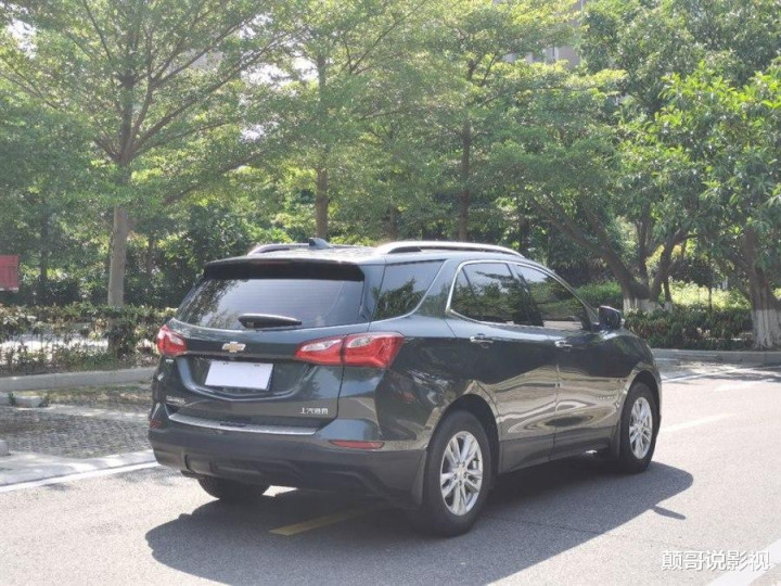 福特探界者 3年车龄 二手车残值10万左右 全网搜