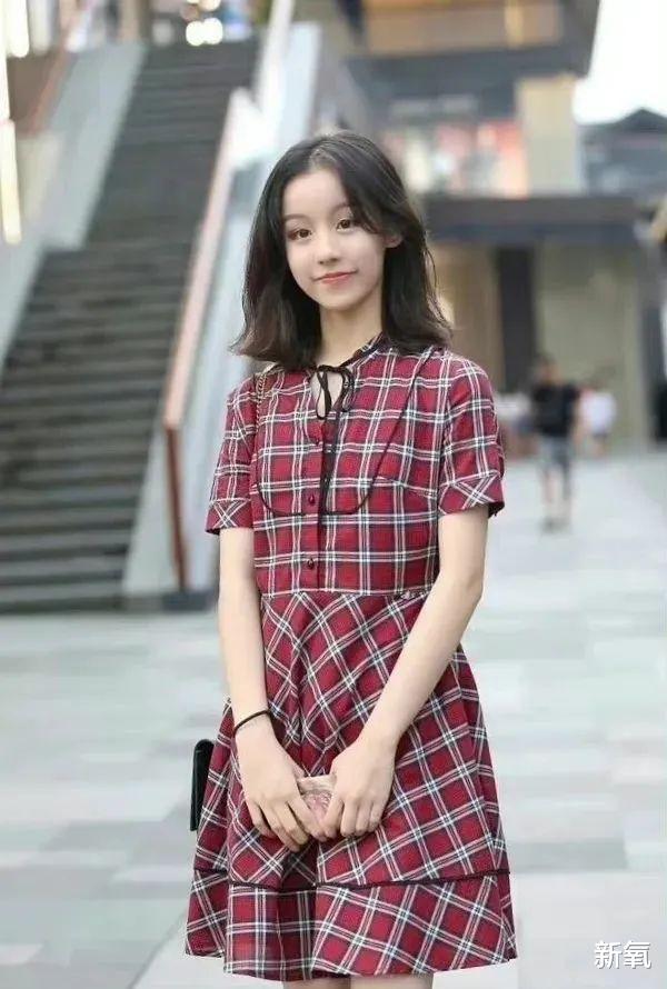 北大校花美少女, 从小到大都是女神级人物?_zzd_学生时代