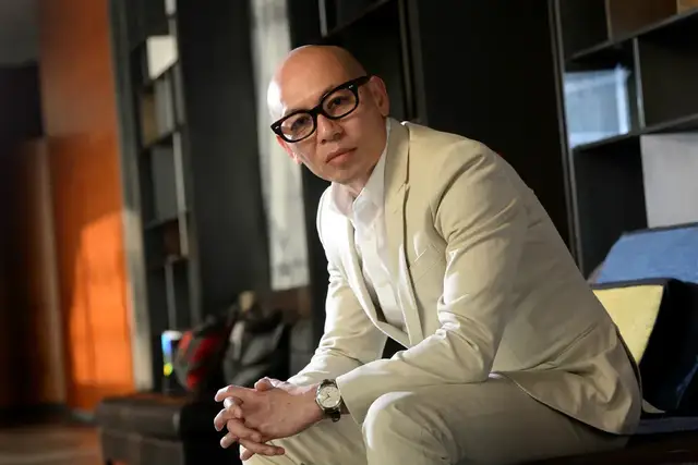 盘点中国导演票房前十, 饺子两部电影登顶第一, 冲击200亿!