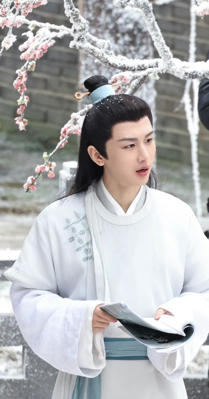 又是在线羡慕李一桐的一天, 新剧《婳天》二搭邓为!(李一桐,邓伦)