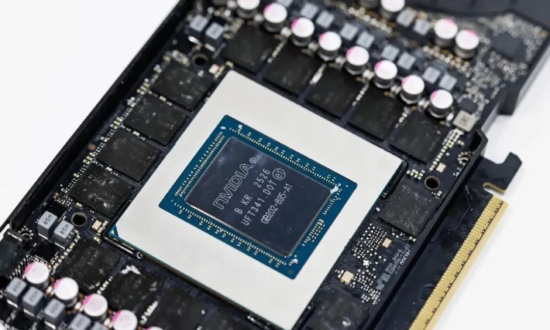 美光停产2GB GDDR7显存只留贵版：显卡涨价的上游推手
