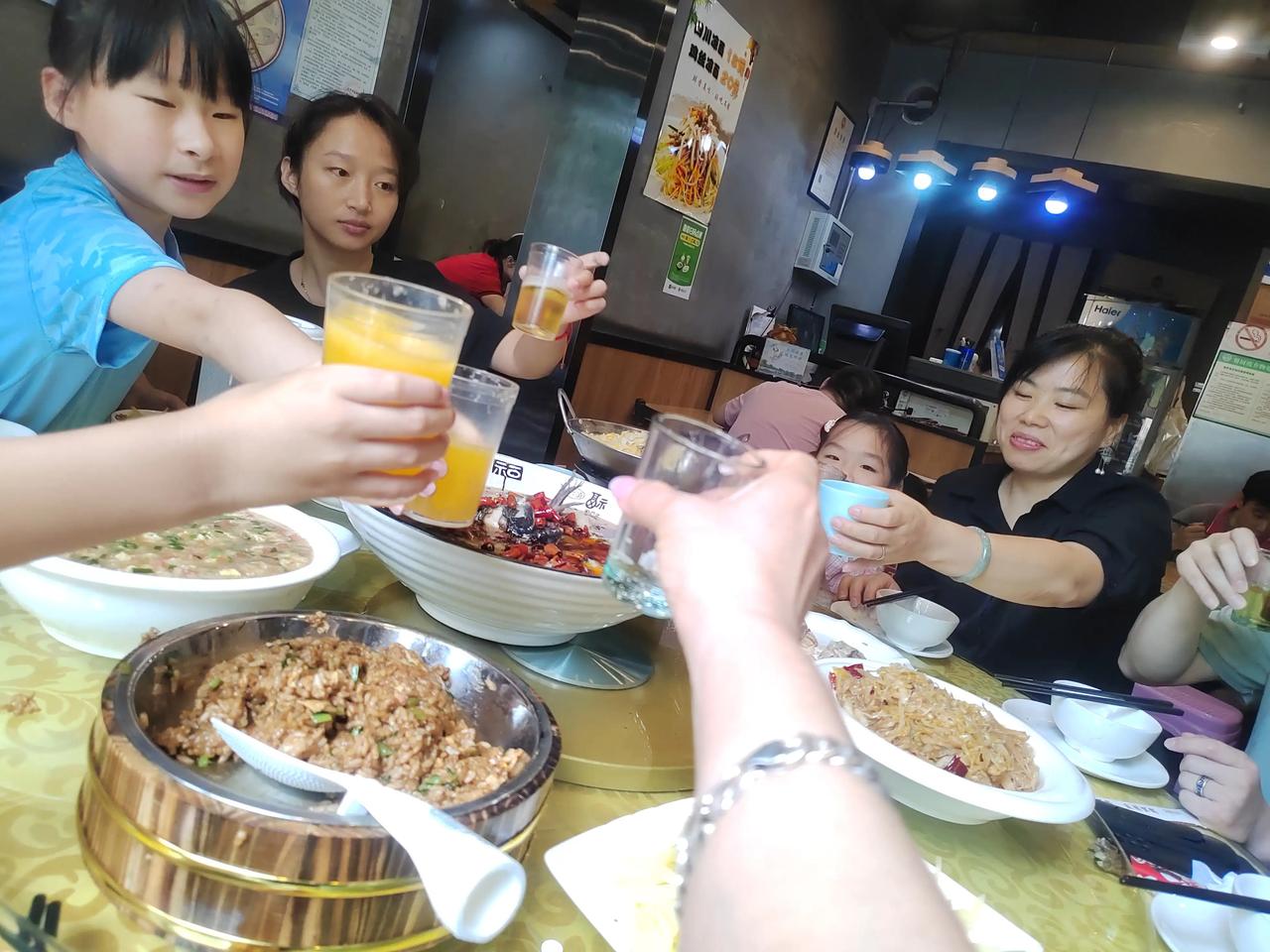 啥也不说了&hellip;&hellip;&hellip;喝起来&hellip;&hellip;&hellip;[吐舌头眯眼睛笑][捂脸哭][捂脸哭][吐舌头眯眼睛笑]