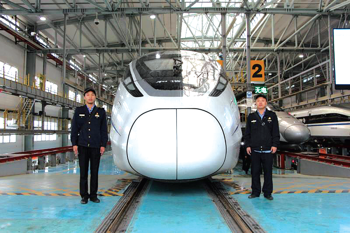 crh380d型動車組來了! 最高時速380公里