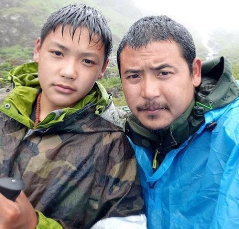 就选择一条不一样的路,与12岁儿子图图走过1,700公里,翻越12座高山