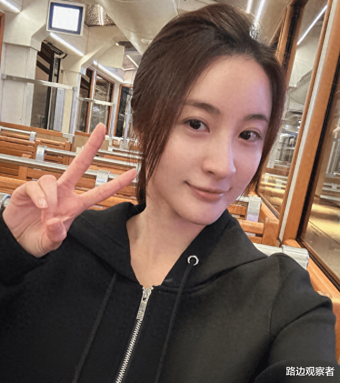 ����ޱ�򲡷��۾�ҽ, ��լҹ����͸¶��������, �¾����㱻����ͣ(�ձ�����,��������,����ޱ,��լ��˭)