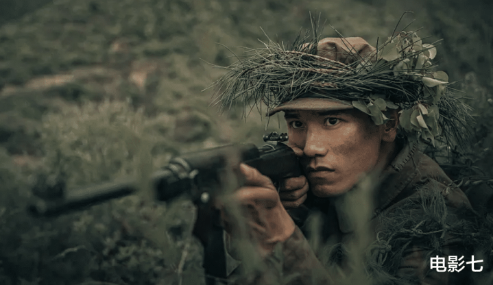 �����Ӣ�ۡ����ӱ���, ֣�������˸���ͷ, �ⲿ��ץס����������