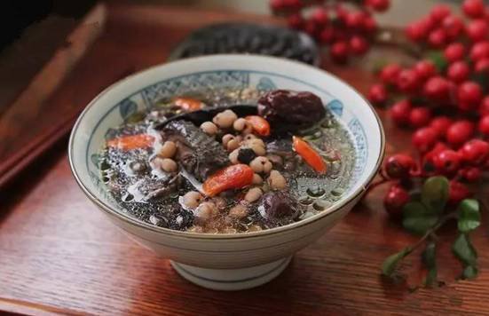 养颜美容 | 女人喝了它, 乌发美白身体暖!