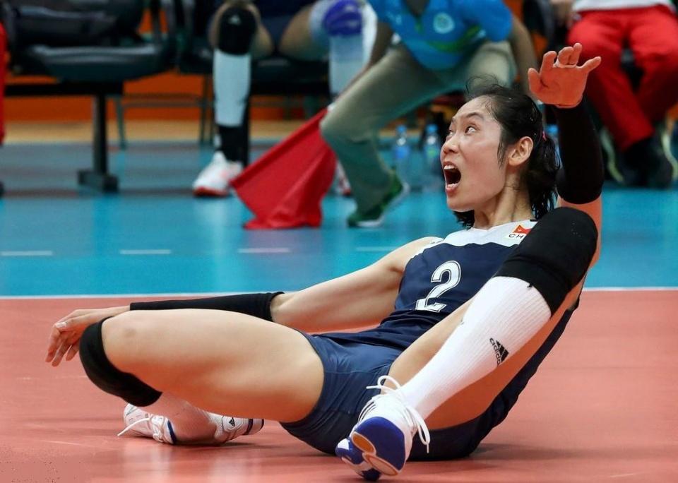 澳门站中国女排胜美国队,胜利来之不易,希望女排姑娘们再接再厉!( ))