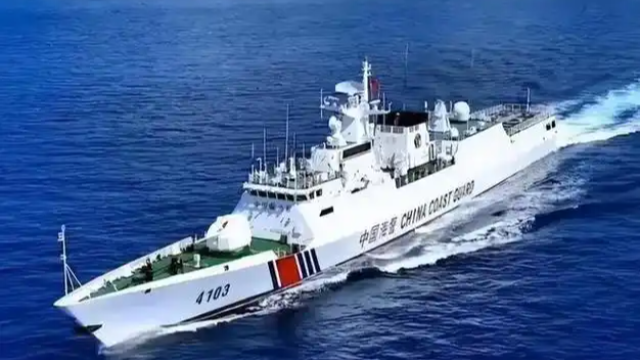 菲律宾对其非法“坐滩”仁爱礁船只运送生活物资 中国海警发声