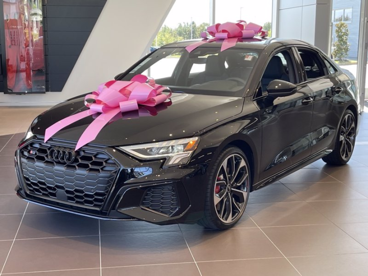 试问哪个男人不爱 全新奥迪s3海外实车 造型真高级 全网搜