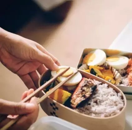 日本小哥分享老婆日常照走红, 幸福家庭: 妈妈被宠爱, 爸爸被尊重