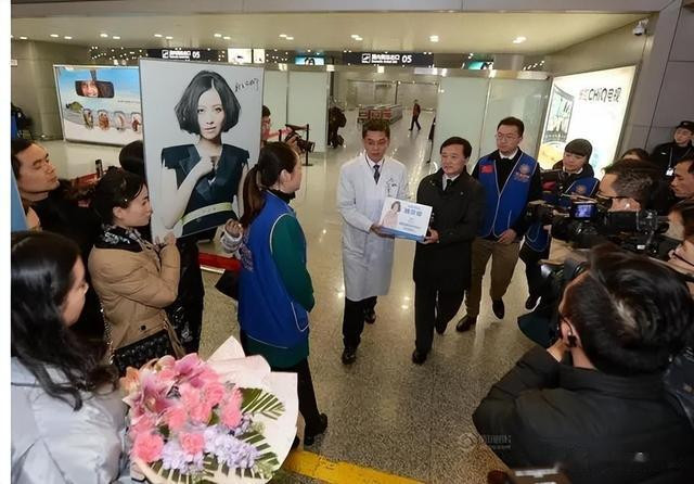 “红颜薄命”姚贝娜: 去世十年, 父母的坚持让人泪目, 他们怎样了(内地明星,姚贝娜是谁)