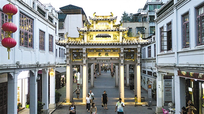20亿票房唤醒乡愁！500多潮侨跨22国返乡，揭阳古城接住这波流量