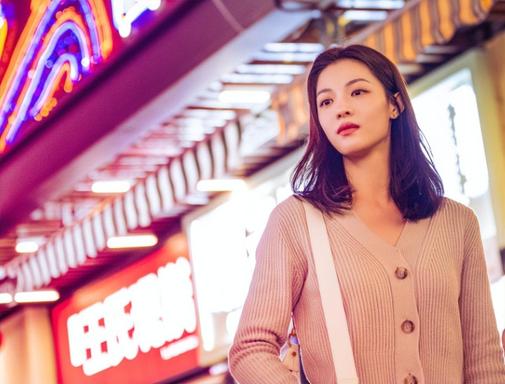 ��һ����ƾ���ʾ����Ȧ, �����֡��ϡ�������, ���ѱ�ʾ: ̫��ʵ(�Խ����)