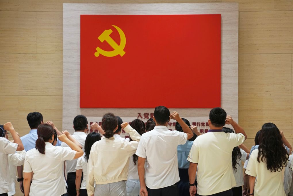 镜观中国丨思想之光领航 实干书写答卷